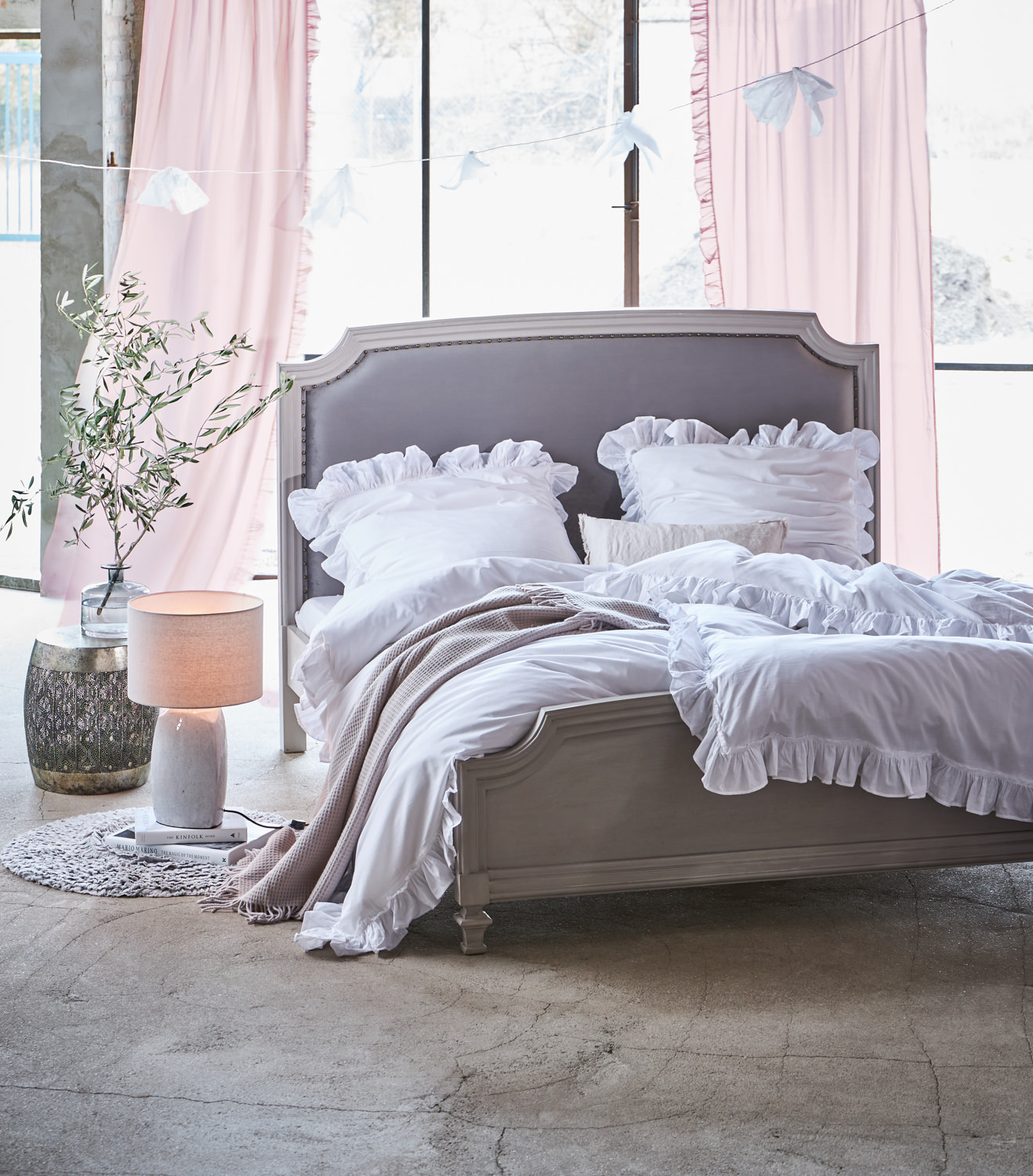 Impressionen Versand, Bett