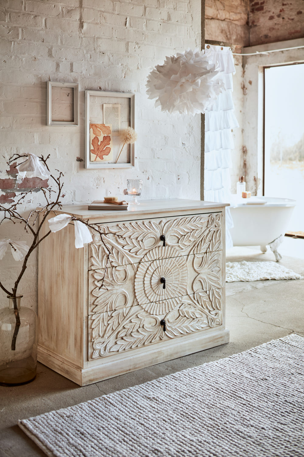 Impressionen Versand, Kommode